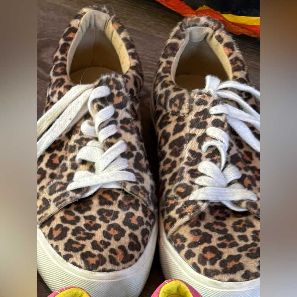 American Eagle  sneakers
